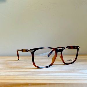 Salvatore Ferragamo Frames